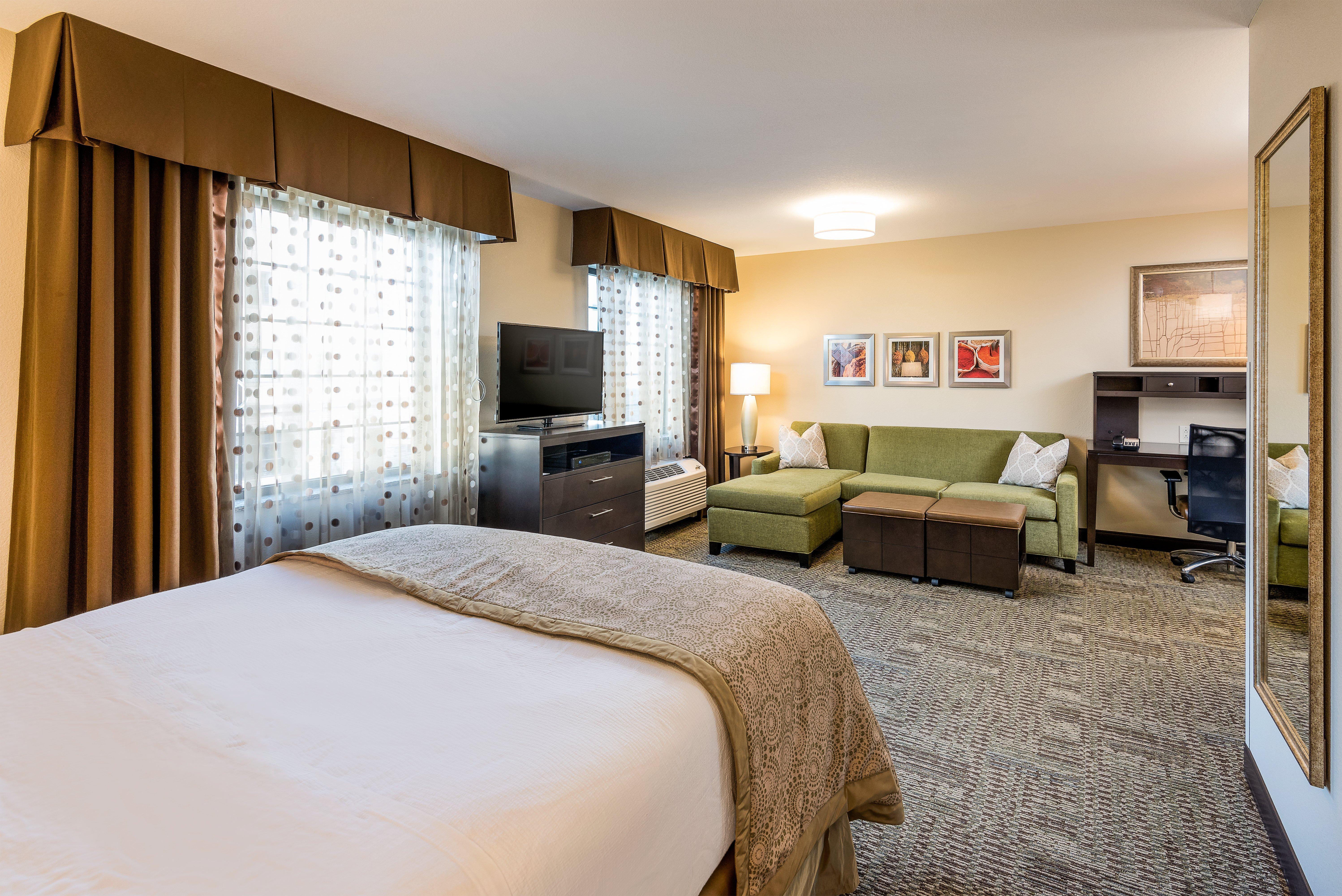 สเตย์ บริดจ์ สวีท ออแคลร์ อัลตูนา Hotel Altoona ภายนอก รูปภาพ